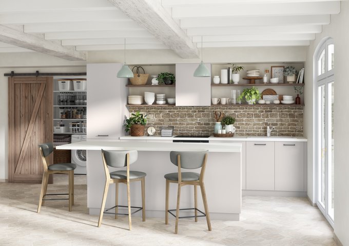 Cocina blanca con gris de estilo rústico, con isla central