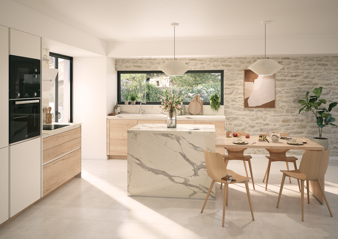 Cocina blanca madera con isla central de mármol, mesa de comedor de madera